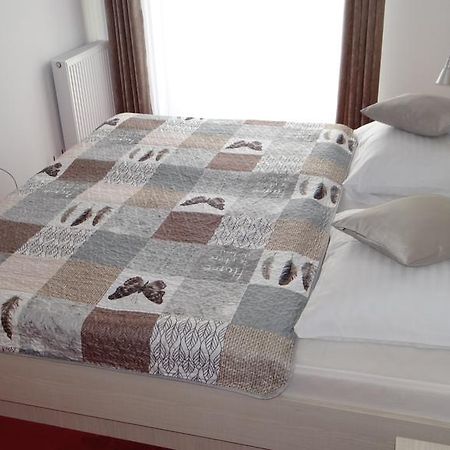 Apartamenty - Wynajem ทเชฟ ภายนอก รูปภาพ